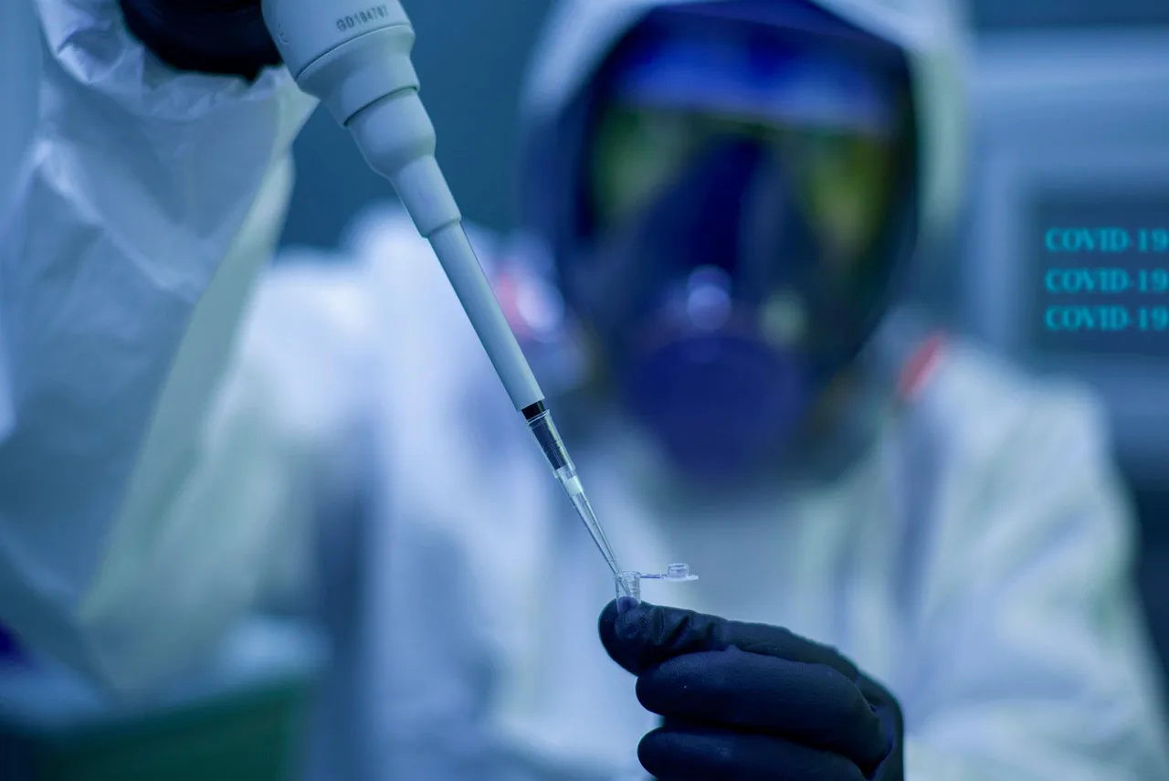 laboratory, test, cure, vaccine, covid-19, medicine, research, healthcare, biotechnology, microbiology, analysis, scientist, laboratory, laboratory, vaccine, vaccine, biotechnology, scientist, scientist, scientist, scientist, scientist. Science announcement reporting guide for daily news